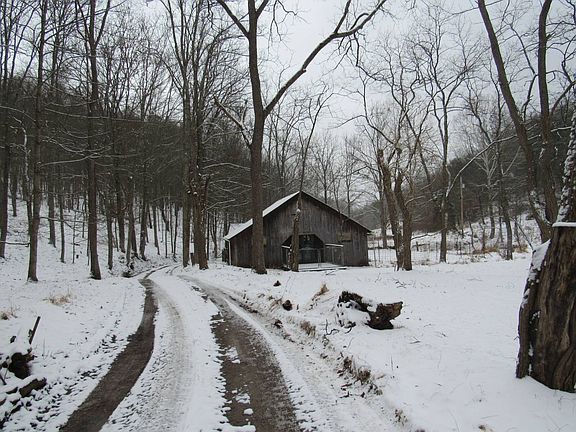 4th image of 1316 Beech Fork Rd