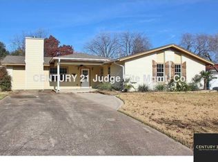 2009 Durham St, Irving, TX 75062