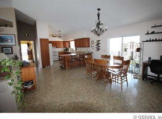 135 Lighthouse Rd, Hilton, NY 14468