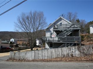 35 Church St, Beacon Falls, CT 06403