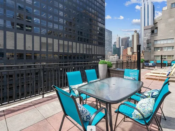 209 East 56th Street image 6 of 8