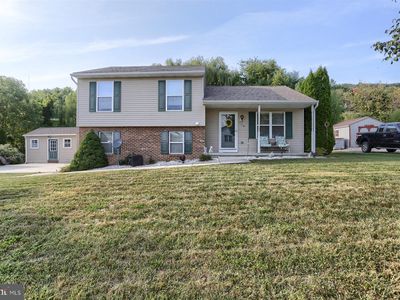 402 Mountain St, Enola, PA, 17025