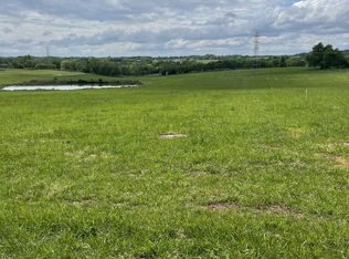 2 Walnut Grove Rd, Hartsville, TN 37074