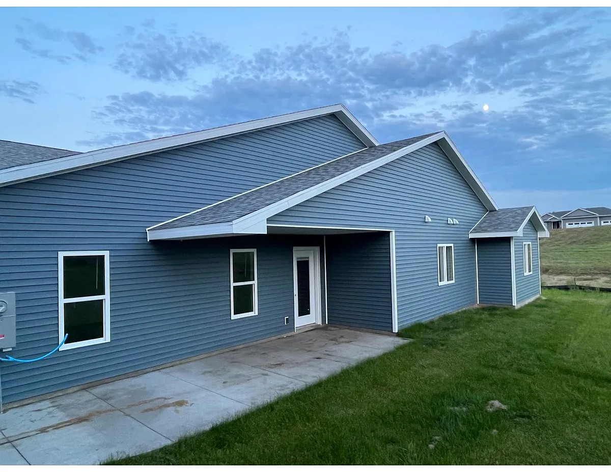 Building Photo - 305 Post Oak Dr #A