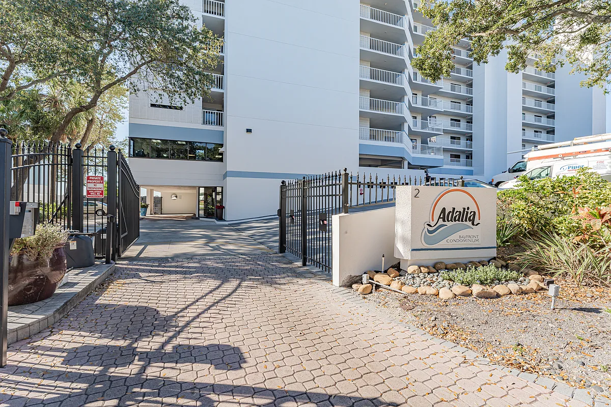 Building Photo - 2 Adalia Ave #801