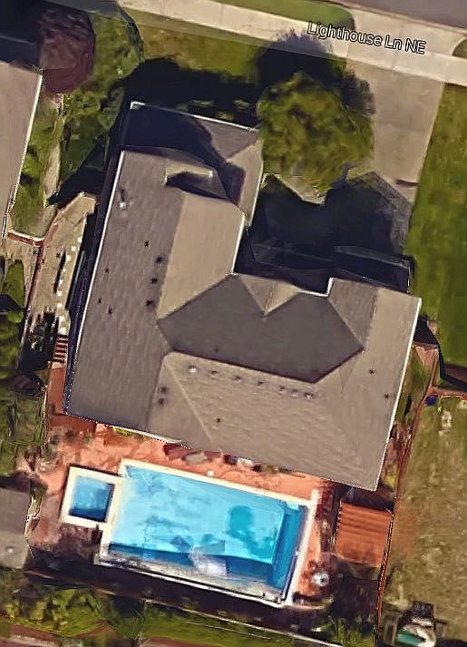 1st image of 1922 Lighthouse Ln NE
