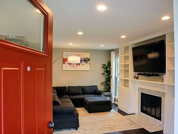 Entry to Living Room