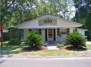 101 17th St, Defuniak Springs, FL 32435