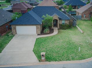 1430 Limestone Way, Elgin, OK 73538
