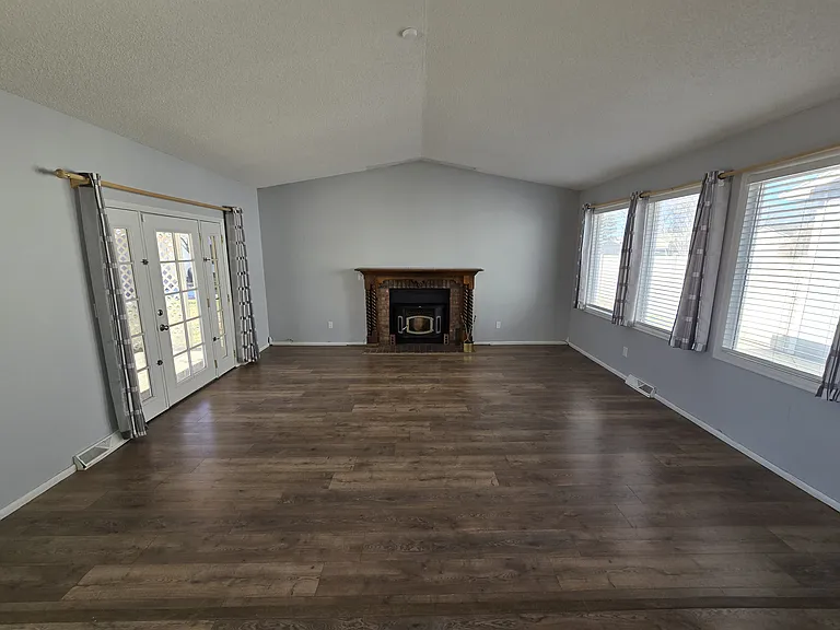 3169 Stanford Ct — Photo 10