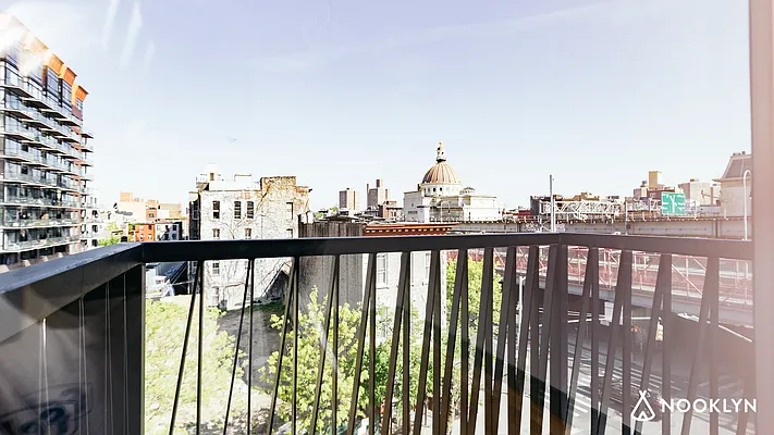 Rented by Nooklyn NYC LLC | media 31