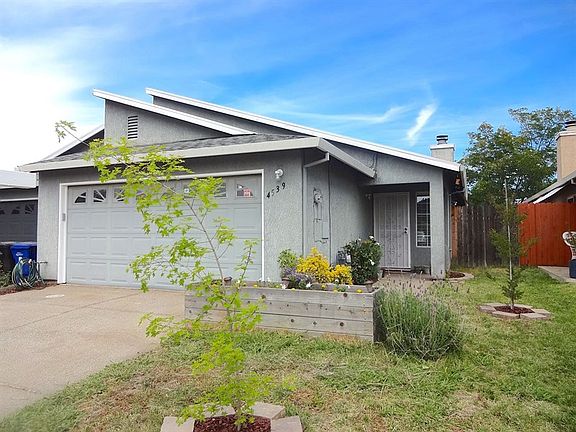 2nd image of 4539 Terrace Downs Way