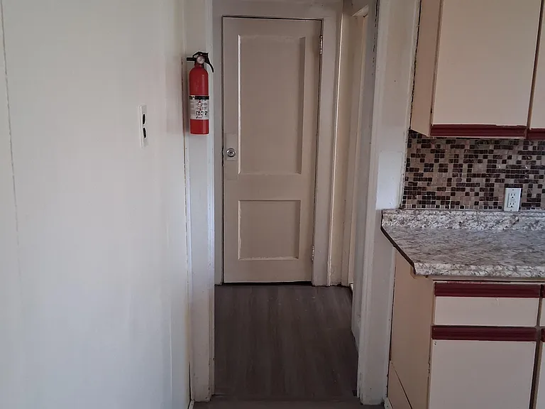 68 Mapes Ave #2 — Photo 3