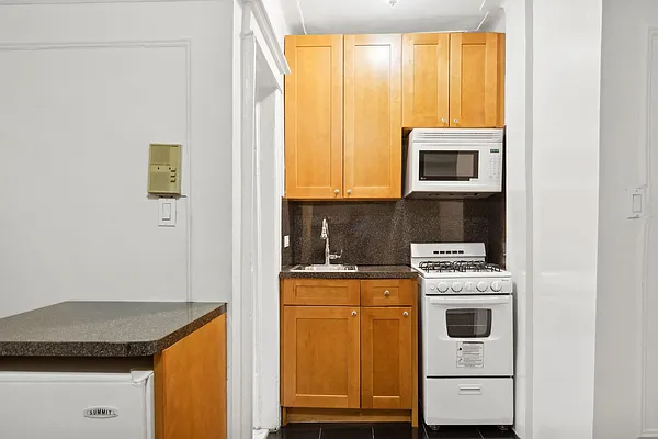 Rented by Corcoran | media 3