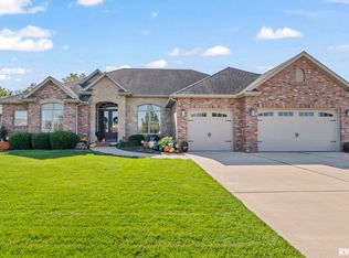 5828 Hedley Rd, Springfield, IL 62711