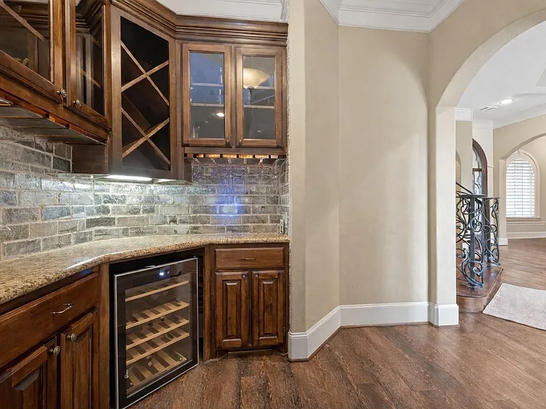 7414 Dayhill Dr — Photo 17