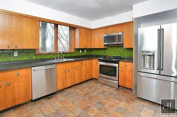 Rented by Highline Residential | media 8