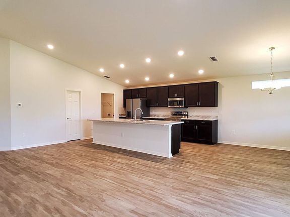 2nd image of 2579 San Marco Way