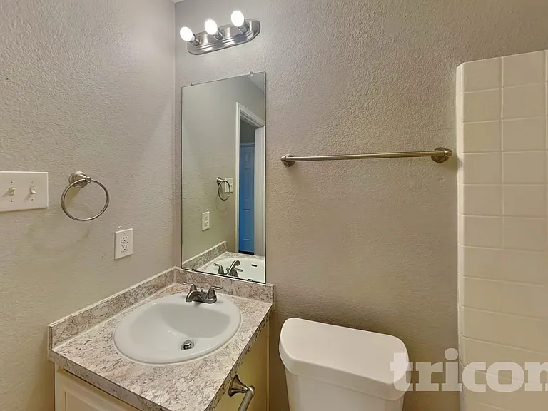 1320 Cleardale Dr — Photo 13
