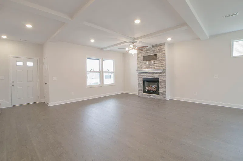 4 bed, 2.5 bath, 2076 sqft, $1,990 — Photo 3