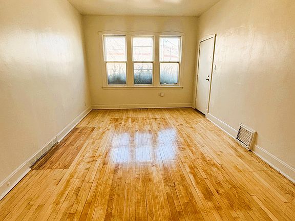 2nd image of 3223 N Troy St Unit 1