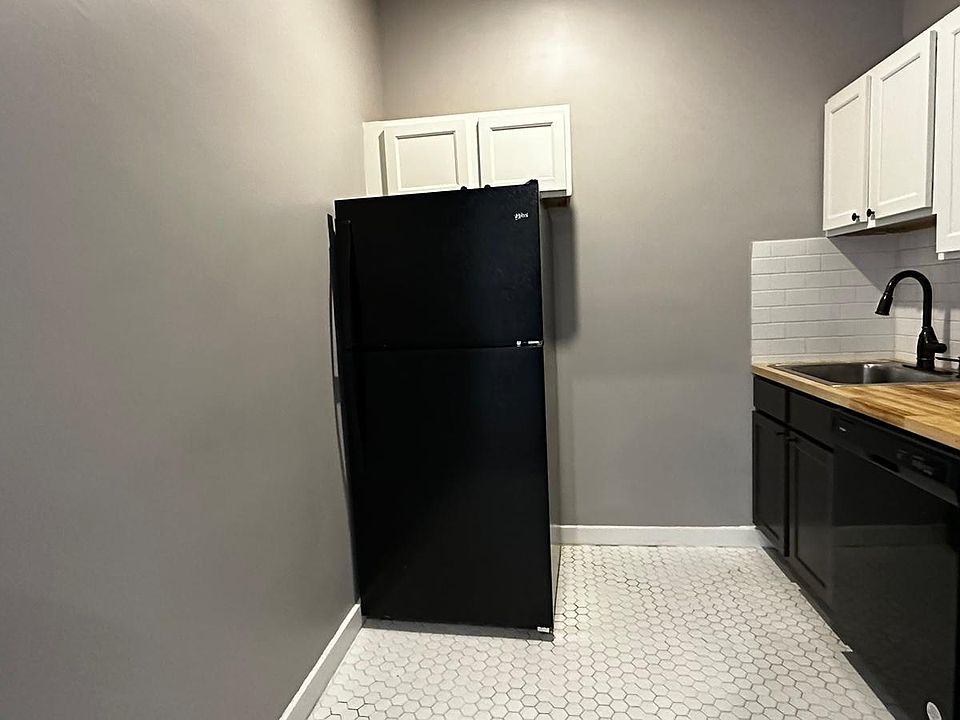 1st image of 123 N 2nd St #11226603