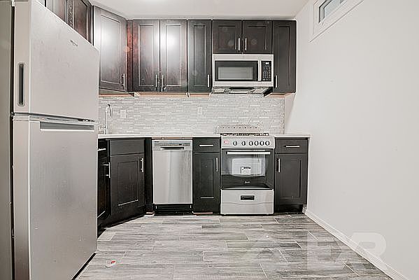 1st image of 530 W 47th St #1G