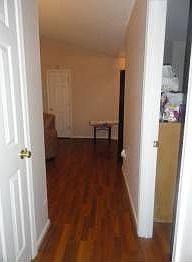 5th image of 122 Brockwell Ave