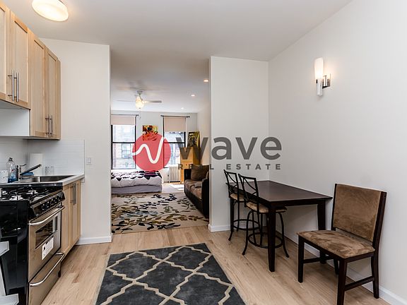 5th image of 275 E 10th St APT 10