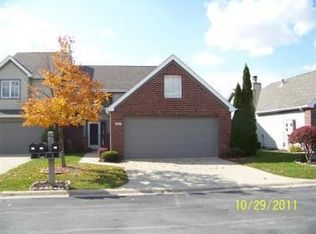 627 W 93rd Ct, Crown Point, IN 46307