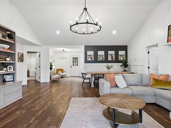 2nd image of 4495 Angela Way
