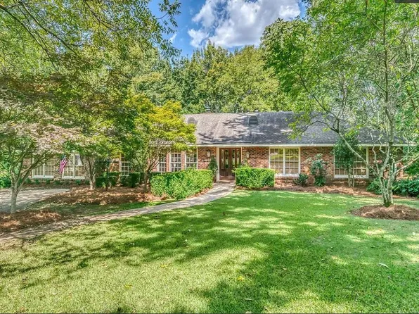 1703 Vaughn Ln, Montgomery, AL 36106