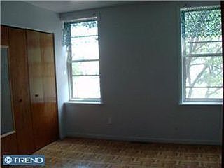 1st image of 518 W 4th St