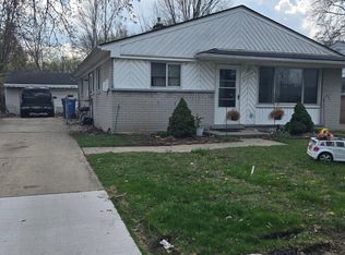 26177 Andover St, Inkster, MI 48141