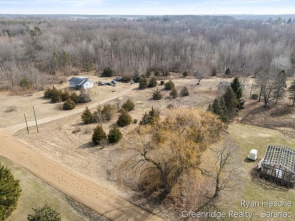 5th image of 9584 Butler Rd