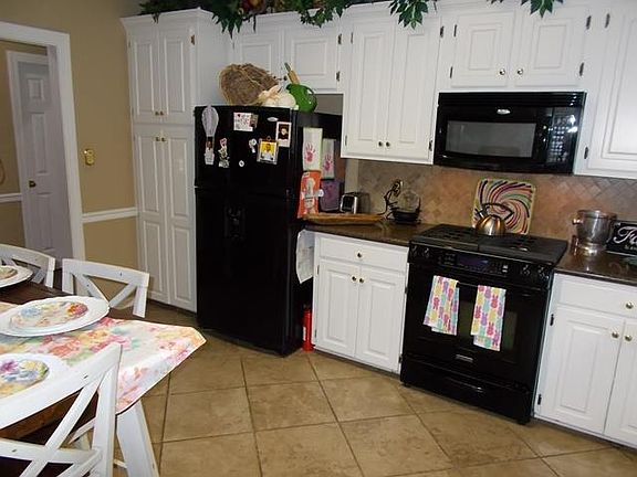 4th image of 120 Fleur De Lis Dr