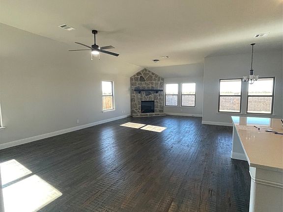 3rd image of 6121 Rodin Dr