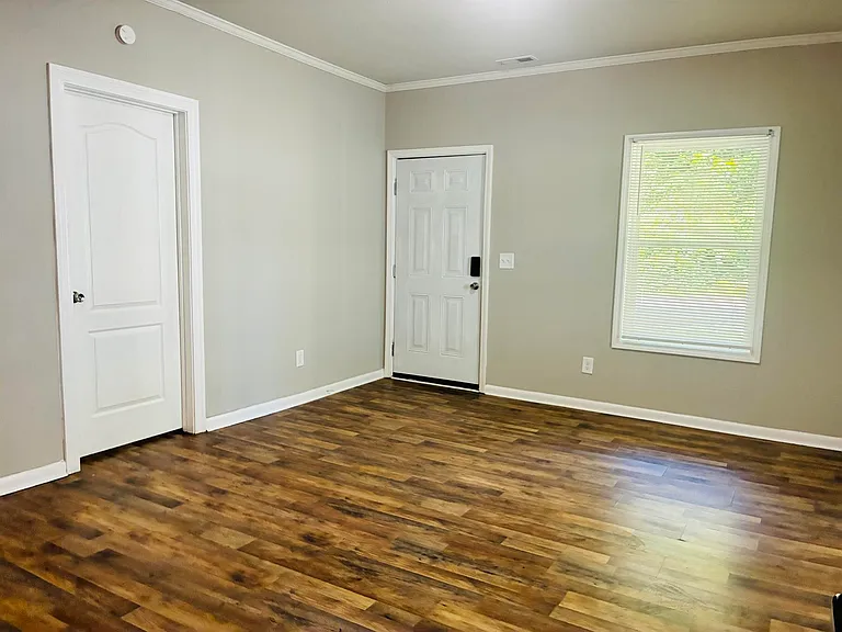 418 Orange St — Photo 3