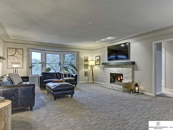 4th image of 8715 William St