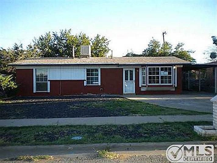 1st image of 4912 Royal Dr