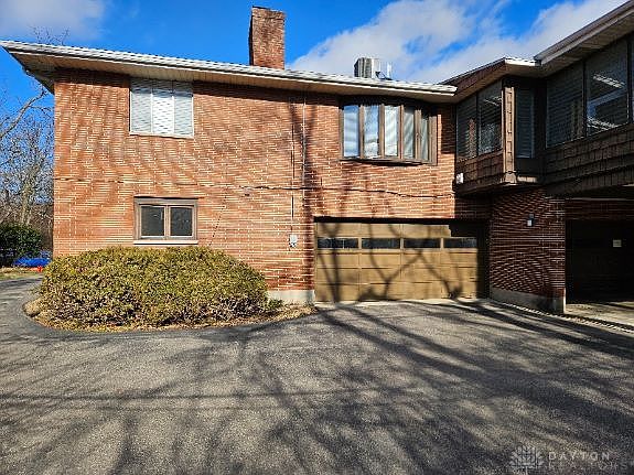 2nd image of 1266 Westcliff Ct