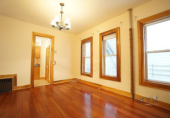 5th image of 140A Lexington Ave #3R