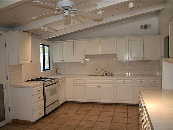 5th image of 6216 N Alturas Ave
