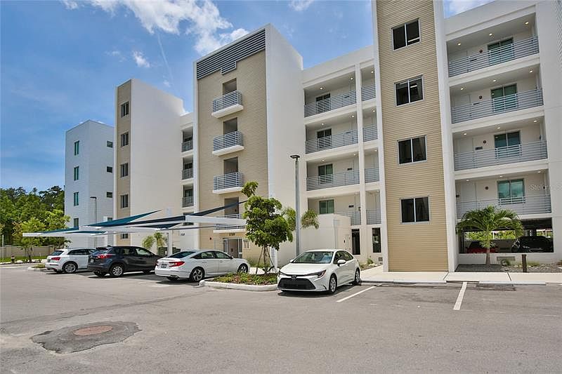 1st image of 1709 Tamiami Trl Unit 422