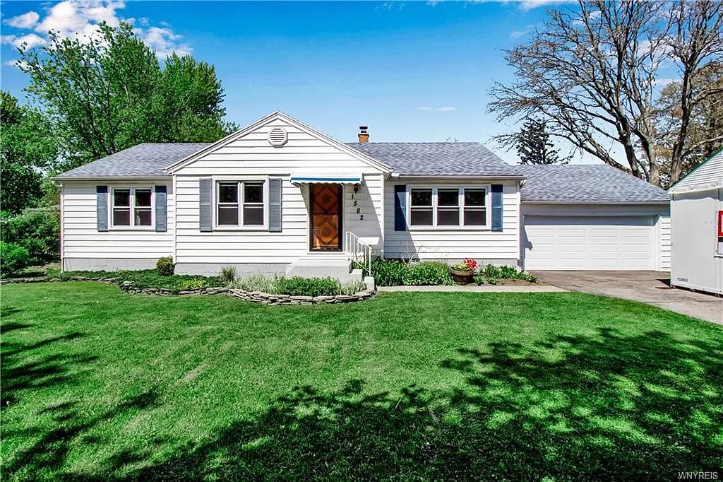 1582 Nash Rd photo 1