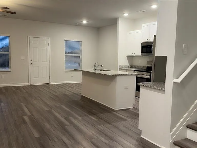 122 Brexley Dr — Photo 3