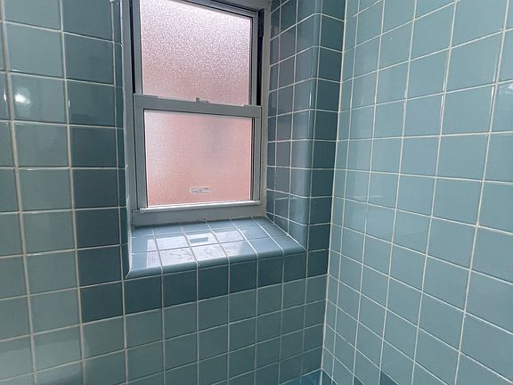 3rd image of 7116 15th Ave #3
