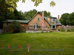 4 Damon Rd, Raymond, ME 04071