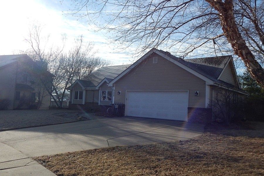 2nd image of 4405 99th St