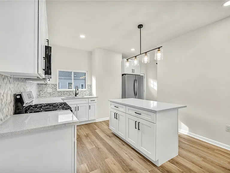 5115 Poe Way — Photo 18